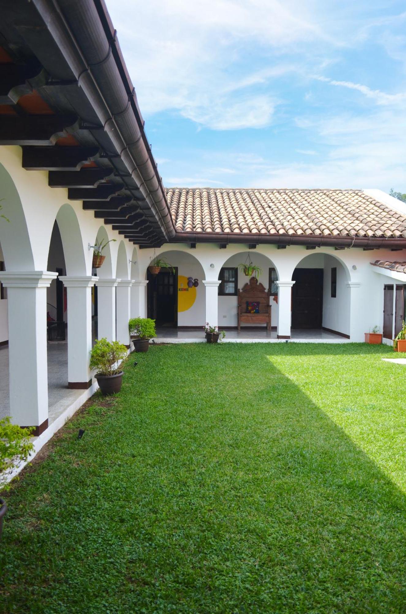 Luna Maya Boutique Hotel Antigua Exterior foto